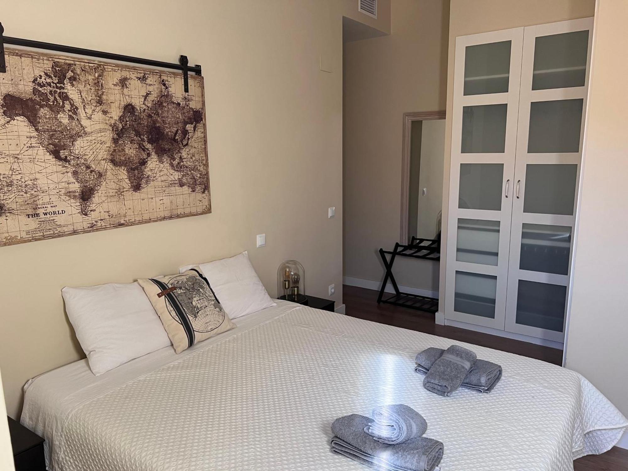 Apartment In Monumental Square Madrid Center Экстерьер фото